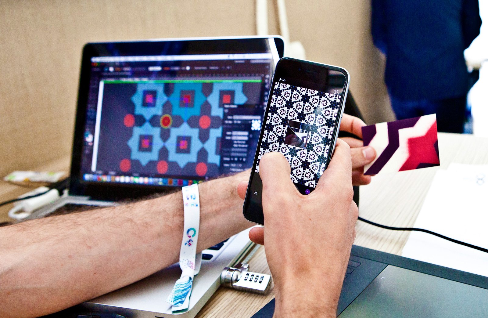 i-adobe-at-offf-2016-bag-dr-digital-agency-02