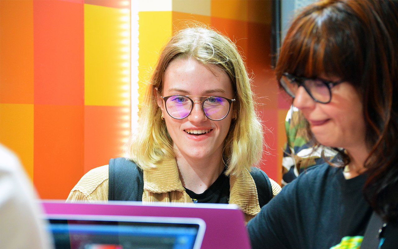 i-adobe-at-offf-2019-webpic-06-dr-digital-agency i-adobe-at-offf-2019-webpic-06-dr-digital-agency